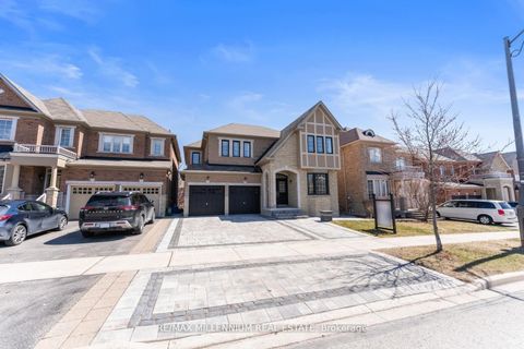 Photo 0 at 433 Mavrinac Boulevard, Bayview Northeast, Aurora