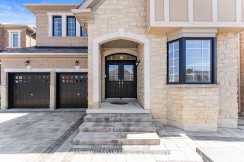 Photo 6 at 433 Mavrinac Boulevard, Bayview Northeast, Aurora
