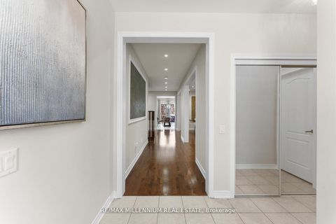 Photo 8 at 433 Mavrinac Boulevard, Bayview Northeast, Aurora