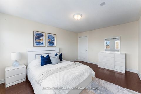 Photo 33 at 433 Mavrinac Boulevard, Bayview Northeast, Aurora