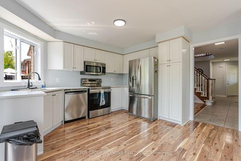 Photo 7 at 17 Shaina Court, Painswick South, Barrie