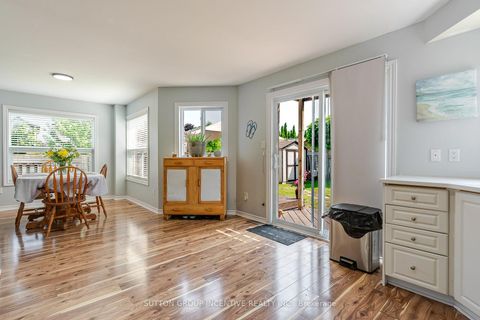 Photo 11 at 17 Shaina Court, Painswick South, Barrie