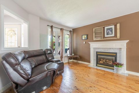 Photo 14 at 17 Shaina Court, Painswick South, Barrie