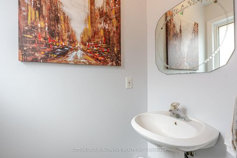 Photo 17 at 17 Shaina Court, Painswick South, Barrie