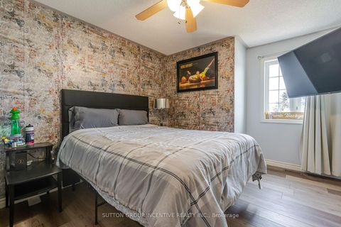 Photo 22 at 17 Shaina Court, Painswick South, Barrie