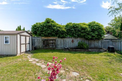 Photo 32 at 17 Shaina Court, Painswick South, Barrie