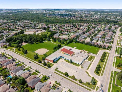 Photo 39 at 17 Shaina Court, Painswick South, Barrie