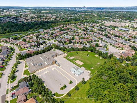 Photo 40 at 17 Shaina Court, Painswick South, Barrie
