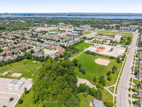 Photo 41 at 17 Shaina Court, Painswick South, Barrie