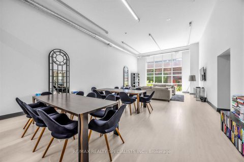Photo 2 at 301 - 125 Western Battery Road, Niagara, Toronto