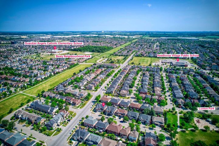 Photo 11 at 916 McNair Circle, BE Beaty, Milton