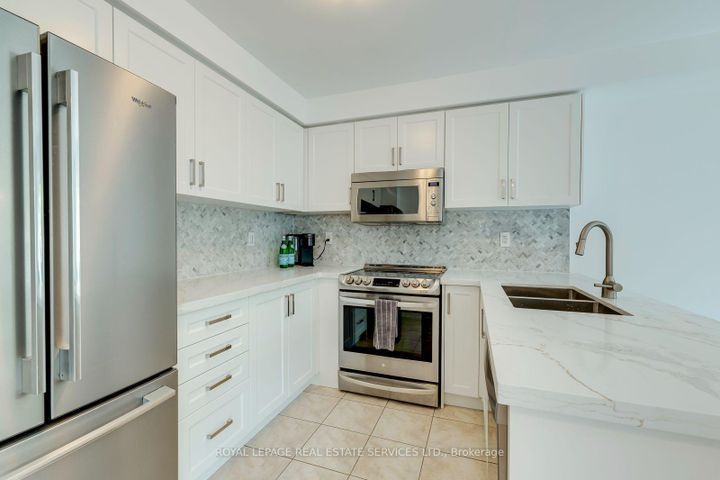 Photo 26 at 916 McNair Circle, BE Beaty, Milton