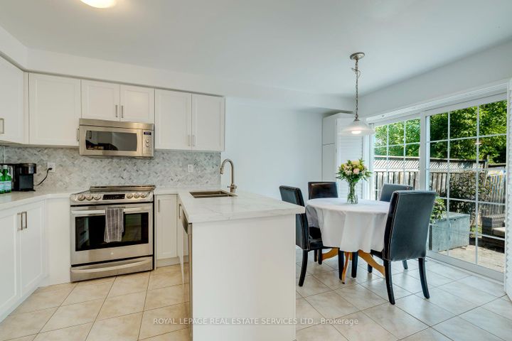Photo 28 at 916 McNair Circle, BE Beaty, Milton