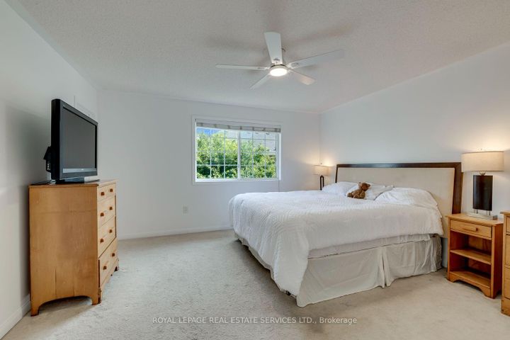 Photo 35 at 916 McNair Circle, BE Beaty, Milton