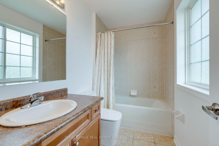 Photo 36 at 916 McNair Circle, BE Beaty, Milton