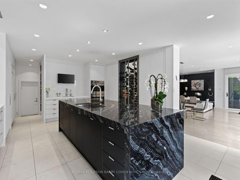 Photo 9 at 7 Glen Rush Boulevard, Nortown, Toronto
