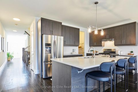Photo 4 at 30 Stanley Greene Boulevard, CFB, Toronto