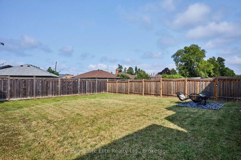 Photo 21 at 30 Stanley Greene Boulevard, CFB, Toronto