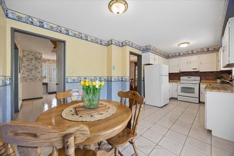 Photo 10 at 306 Erin Trail, London, Newmarket