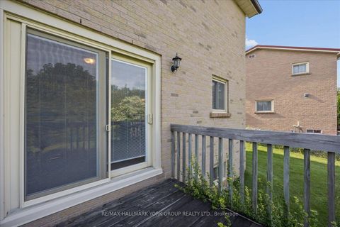 Photo 36 at 306 Erin Trail, London, Newmarket