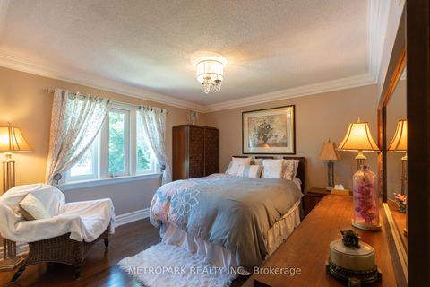 Photo 19 at 56 Bindertwine Boulevard, Kleinburg, Vaughan