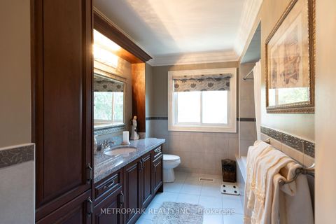 Photo 20 at 56 Bindertwine Boulevard, Kleinburg, Vaughan