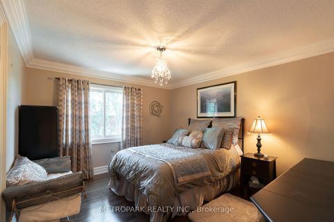 Photo 21 at 56 Bindertwine Boulevard, Kleinburg, Vaughan