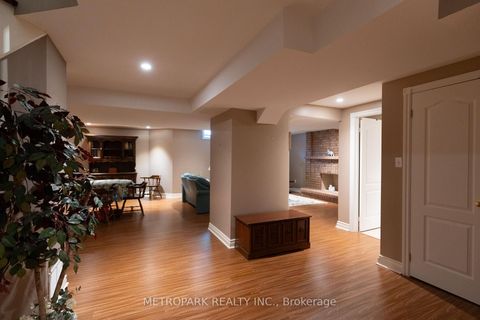 Photo 24 at 56 Bindertwine Boulevard, Kleinburg, Vaughan