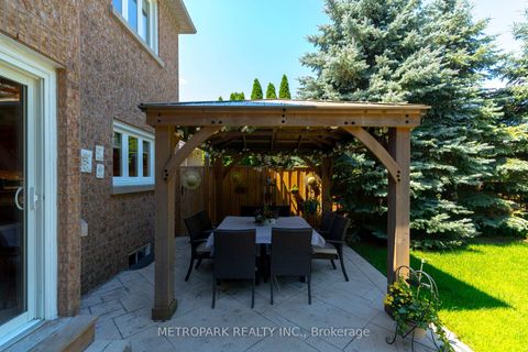 Photo 31 at 56 Bindertwine Boulevard, Kleinburg, Vaughan