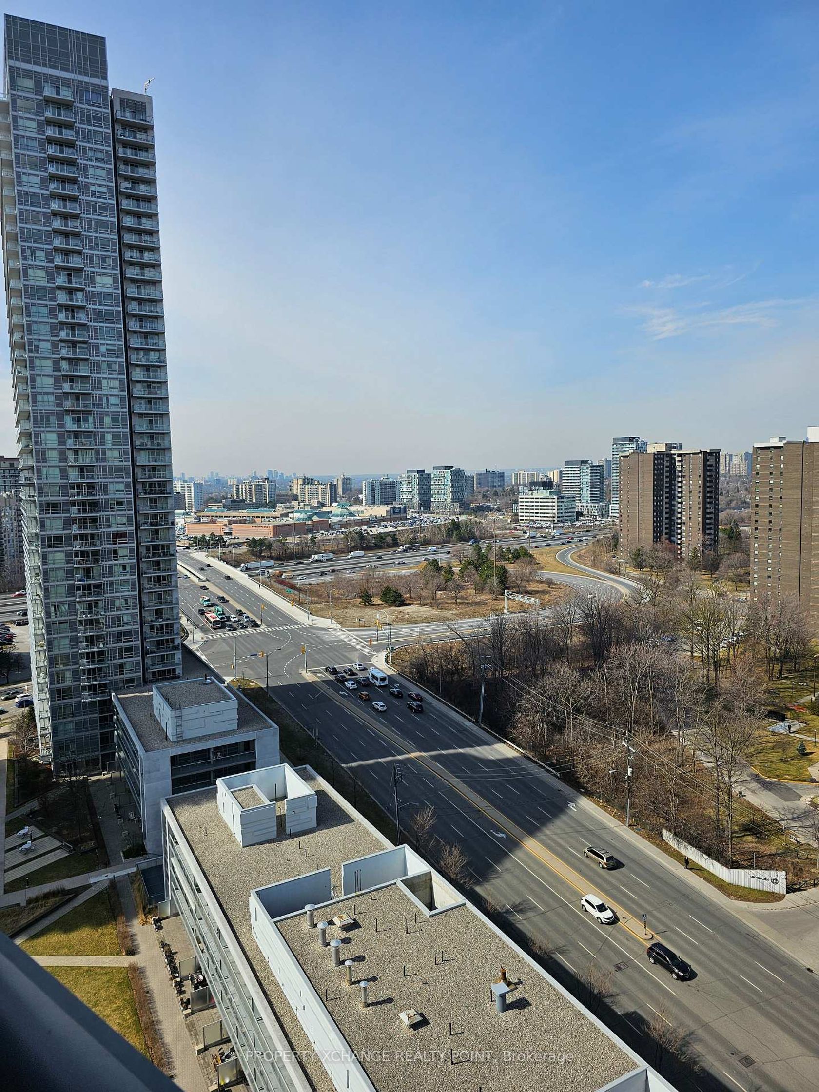 1804 - 30 Herons Hill Way, Henry Farm, Toronto photo 1