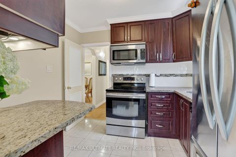 Photo 13 at 11 Midholm Drive, Ionview, Toronto