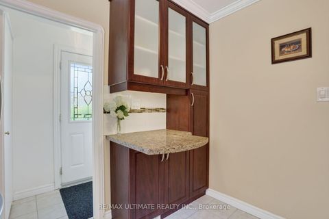 Photo 18 at 11 Midholm Drive, Ionview, Toronto