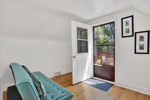 Photo 28 at 11 Midholm Drive, Ionview, Toronto