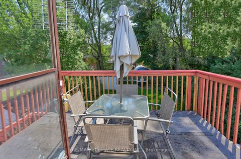 Photo 30 at 11 Midholm Drive, Ionview, Toronto
