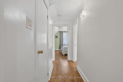 Photo 33 at 11 Midholm Drive, Ionview, Toronto