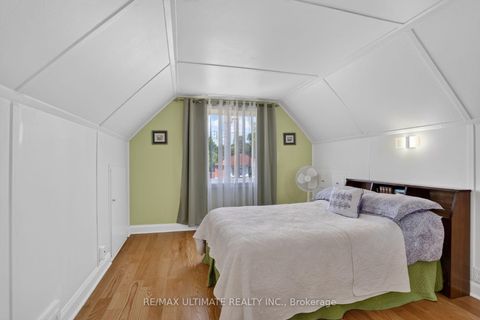 Photo 34 at 11 Midholm Drive, Ionview, Toronto