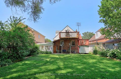 Photo 48 at 11 Midholm Drive, Ionview, Toronto