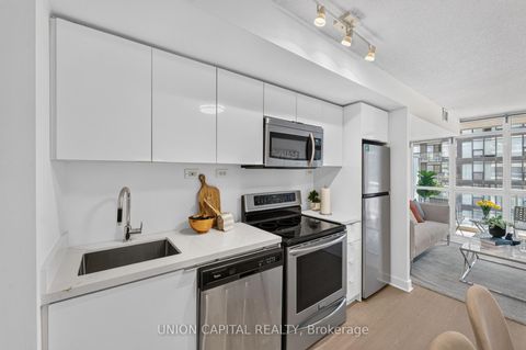 Photo 13 at 551 - 10 Capreol Court, Waterfront Communities C1, Toronto