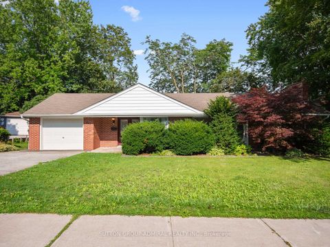 Photo 1 at 261 Carol Avenue, Central Newmarket, Newmarket