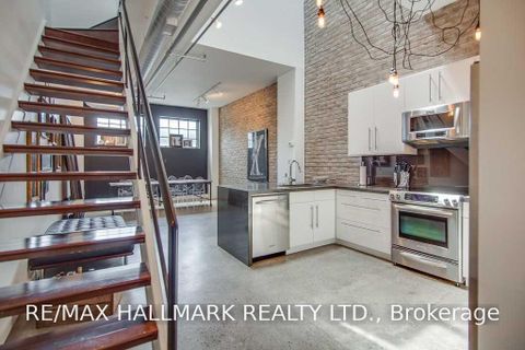 Photo 1 at 7 - 6 Bartlett Avenue, Junction, Toronto