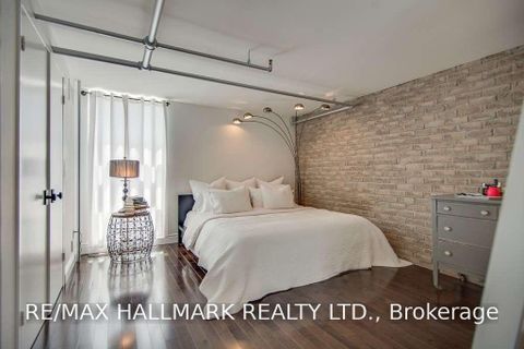 Photo 13 at 7 - 6 Bartlett Avenue, Junction, Toronto