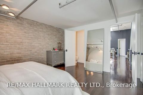 Photo 14 at 7 - 6 Bartlett Avenue, Junction, Toronto