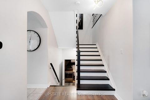 Photo 10 at 11 Kensington Trail, Shore, Barrie