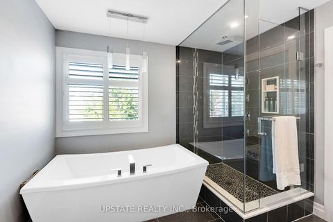 Photo 17 at 11 Kensington Trail, Shore, Barrie