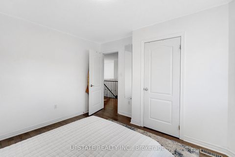 Photo 19 at 11 Kensington Trail, Shore, Barrie
