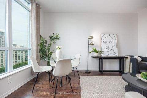 Photo 12 at 808 - 215 Fort York Boulevard, Niagara, Toronto