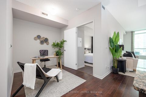 Photo 14 at 808 - 215 Fort York Boulevard, Niagara, Toronto