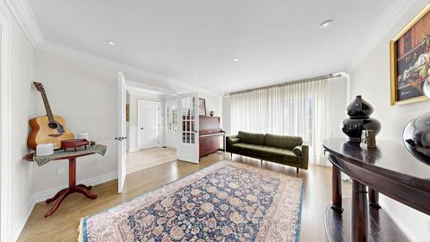 Photo 4 at 42 Blackforest Drive, Oak Ridges, Richmond Hill