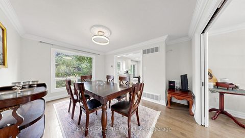 Photo 5 at 42 Blackforest Drive, Oak Ridges, Richmond Hill