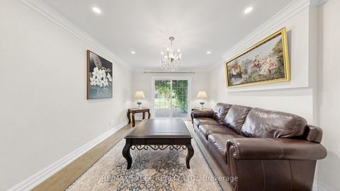 Photo 9 at 42 Blackforest Drive, Oak Ridges, Richmond Hill